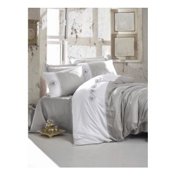 طقم مفرش سرير حريري مزدوج وجهين موديل داريه تطريز ثلاثي الابعاد ساتان لون رمادي CT-1832790-GRI طقم مفرش سرير حريري مزدوج وجهين موديل داريه تطريز ثلاثي الابعاد ساتان لون رمادي CT-1832790-GRI