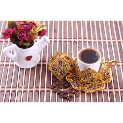 طقم قنجان قهوة خزف مع حواضن و اطباق مزخرفة من القصدير المطلي بالذهب INH-9914-ALT طقم قنجان قهوة خزف مع حواضن و اطباق مزخرفة من القصدير المطلي بالذهب INH-9914-ALT